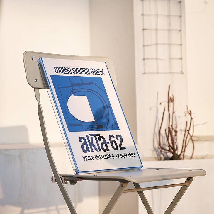 Float Acrylic Frame - Blue - Easy Loading